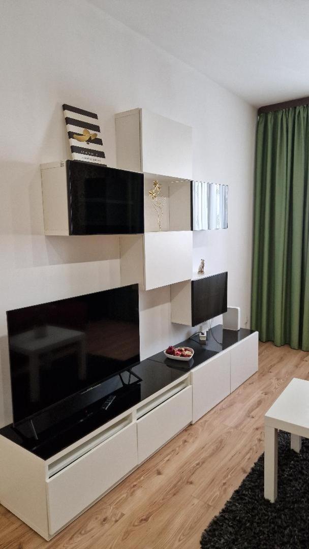 Rin Grand Sofmed Appartement Boekarest Buitenkant foto